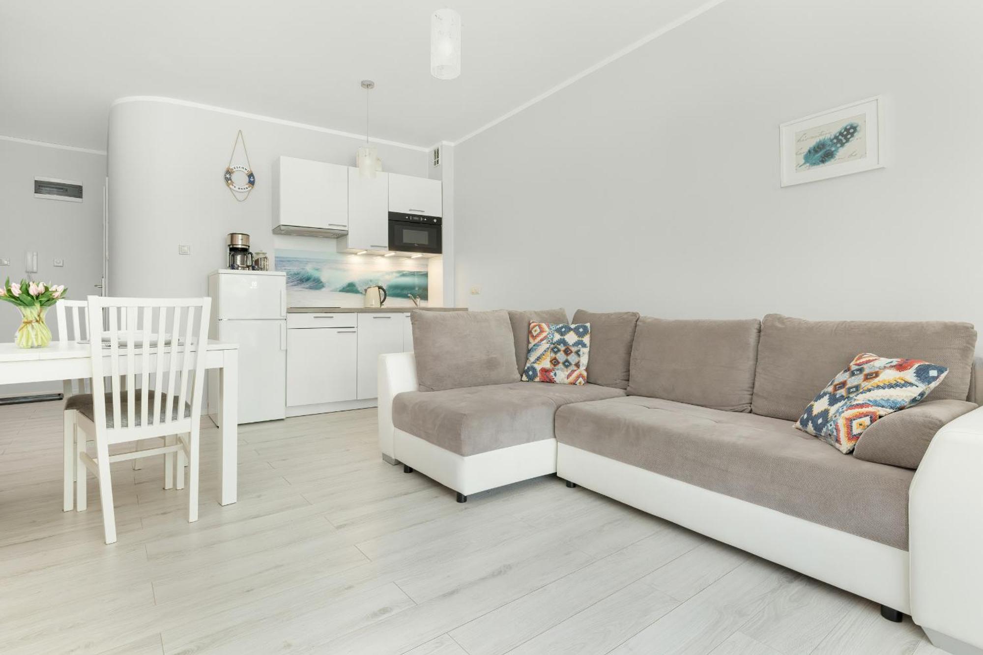 Apartament Lesna - Basen & Kort Tenisowy - Z Parkingiem I Tarasem By Rent Like Home Pobierowo Exterior photo