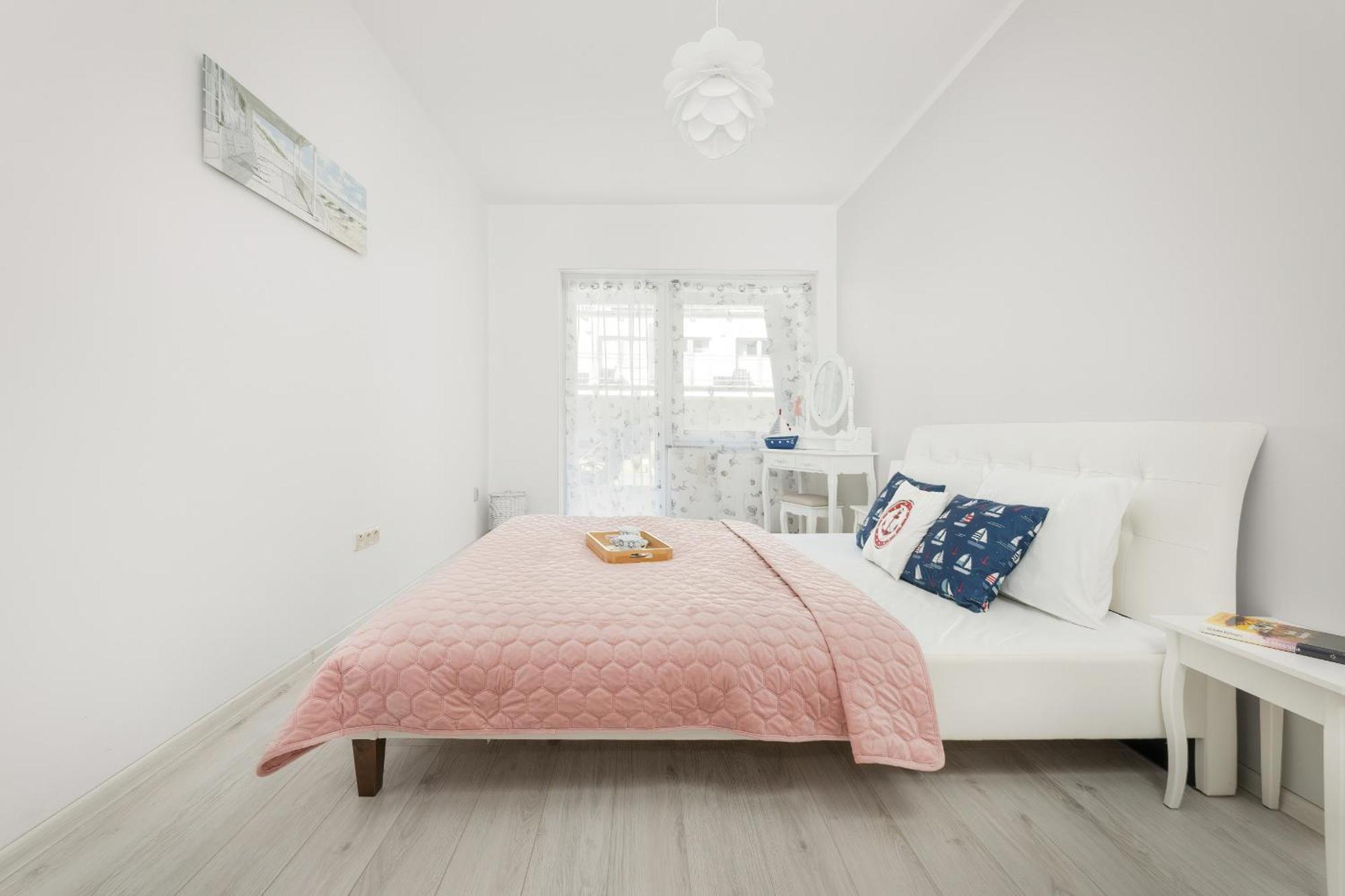 Apartament Lesna - Basen & Kort Tenisowy - Z Parkingiem I Tarasem By Rent Like Home Pobierowo Exterior photo
